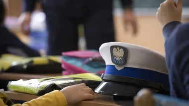 Podejrzane zachowania w szkole i internecie. Policjanci rozmawiali z uczniami