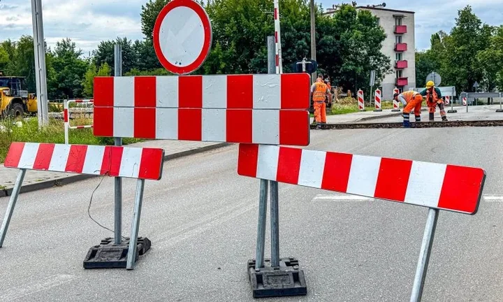 Drugi przejazd kolejowy w Sosnowcu zostanie zamknięty. Autobusy zmienią trasy