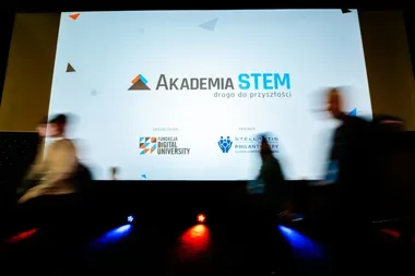 Sosnowieccy licealiści zbudowali szklarnię. Ich projekt wygrał ogólnopolski program