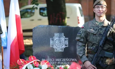 Godzina „W” wybrzmi przy pomniku „Inki”. Złożą kwiaty