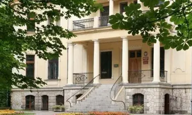 Tajemnice Pałacu Ernsta Schoena do odkrycia podczas zwiedzania