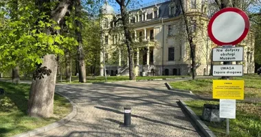 Pałac Schoena znów łatwiej dostępny - kierowcy pojadą prościej