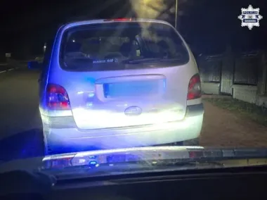 Siłowo wyrwał 59-latka z Renault i odjechał. Sąd nie czekał długo