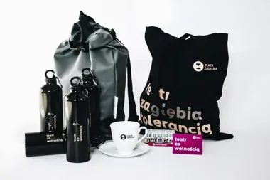 Teatr Zagłębia wychodzi poza scenę - sprawdź teatralny sklep online