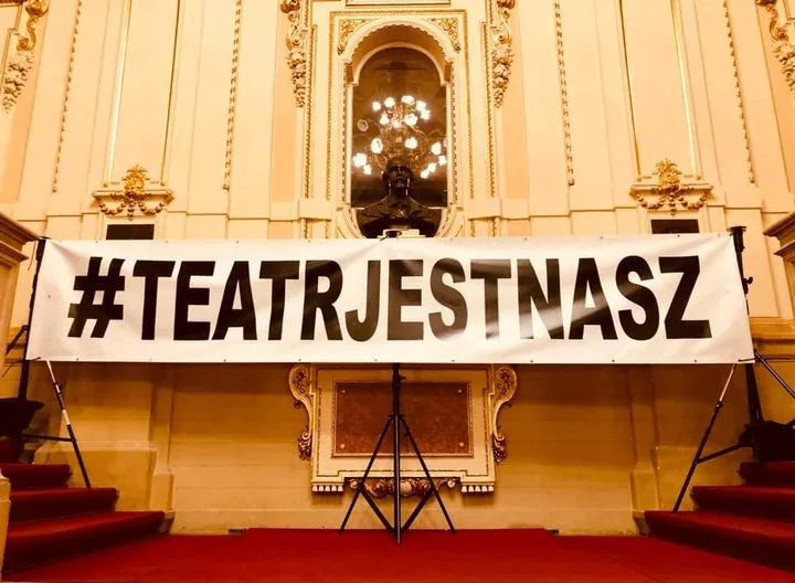Teatr Zagłębia staje po stronie krakowskiego zespołu
